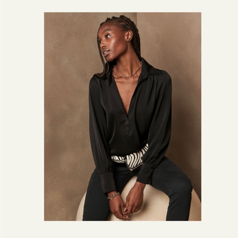 Banana republic, silky collar blouse, black